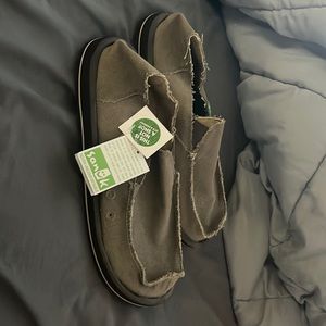 Men’s Sanuk Loafer NWT size 11